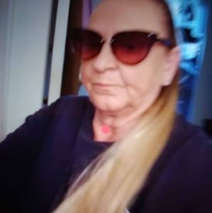 Meet your Posher, Pam